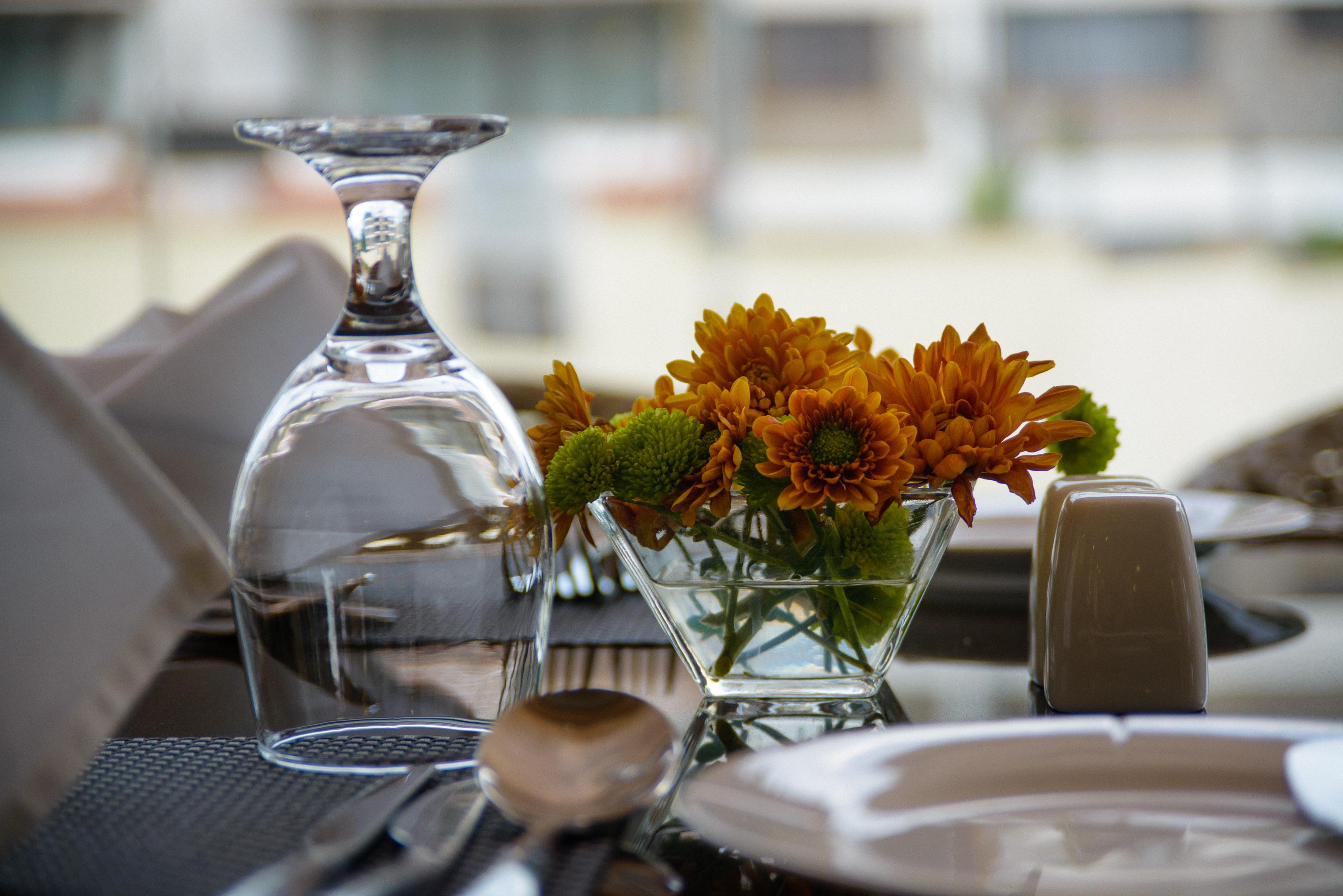 The Concord Hotel & Suites Nairobi Zewnętrze zdjęcie A table setting at a restaurant